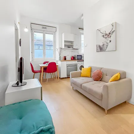Appt Mod T3, Centre, Calme, Connecte * גרנובל