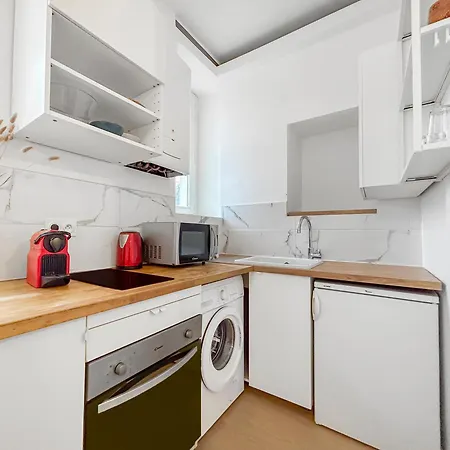 Appartement Moderne T3, Central, Calme Et Connecte *