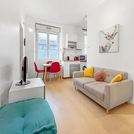 Moderne T3, Central, Calme Et Connecte דירה