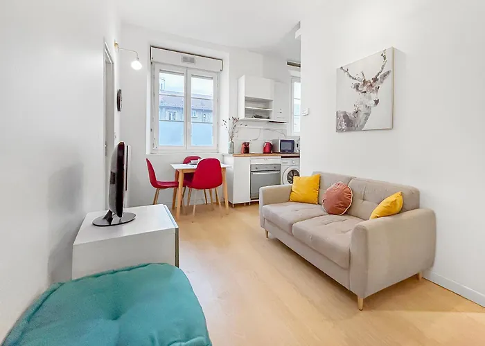 Moderne T3, Central, Calme Et Connecte דירה